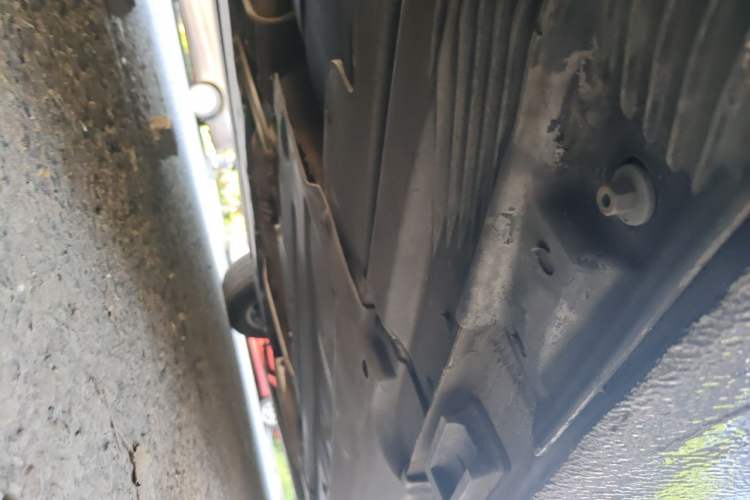 Used Audi A6L 2011 2.0 TFSI automatic Comfort trim Chassis Rear Right
