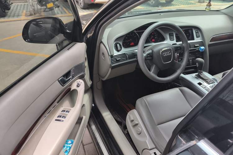 Used Audi A6L 2011 2.0 TFSI Automatic Standard Edition Driver Seat