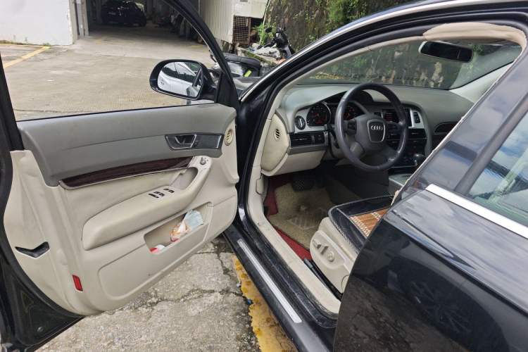 Used Audi A6L 2011 2.0 TFSI automatic Comfort trim Driver Seat