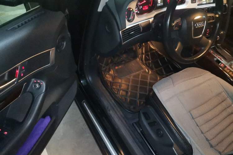 Used Audi A6L 2011 2.0 TFSI Automatic Standard Edition Driver Seat