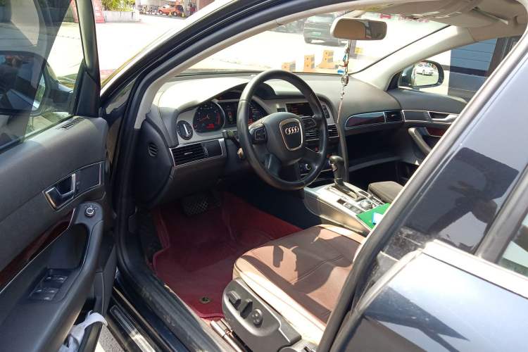 Used Audi A6L 2011 2.0 TFSI Automatic Standard Edition Driver Seat
