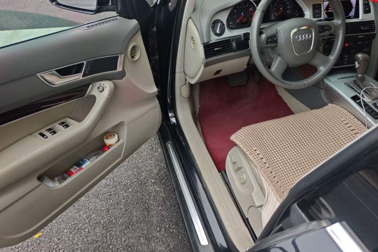 Used Audi A6L 2011 2.0 TFSI automatic Comfort trim Driver Seat