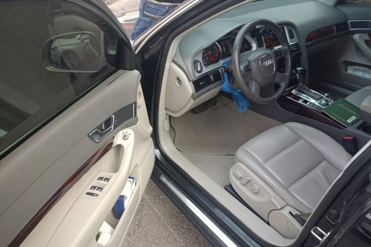 Used Audi A6L 2011 2.0 TFSI automatic Comfort trim Driver Seat