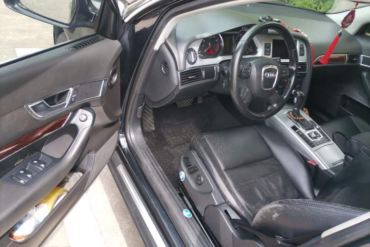Used Audi A6L 2011 2.0 TFSI automatic Comfort trim Driver Seat