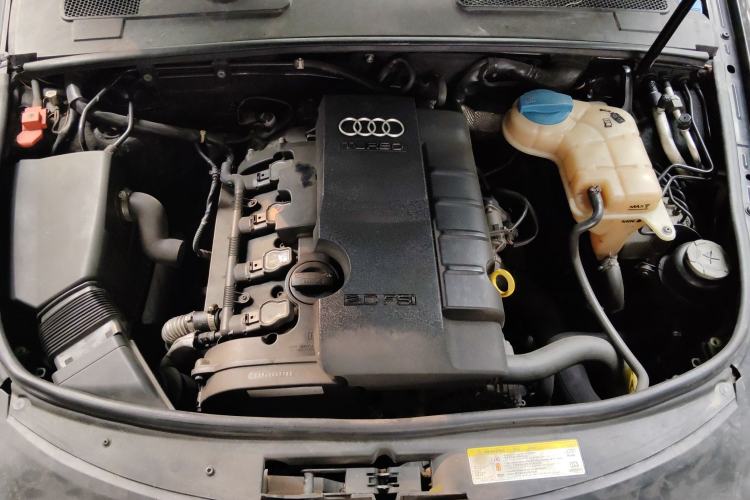 Used Audi A6L 2011 2.0 TFSI Automatic Standard Edition Engine Bay