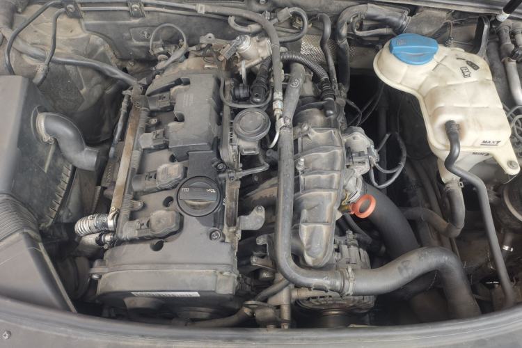 Used Audi A6L 2011 2.0 TFSI Automatic Standard Edition Engine Bay
