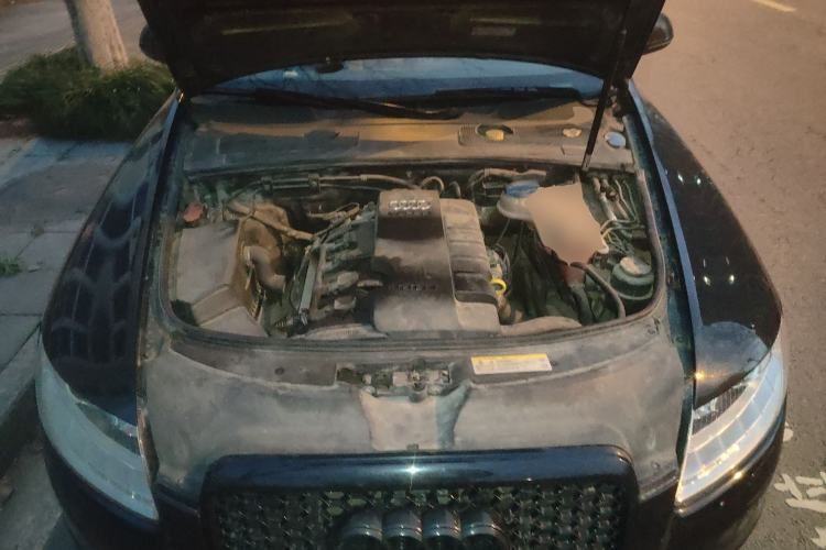 Used Audi A6L 2011 2.0 TFSI Automatic Standard Edition Engine Bay