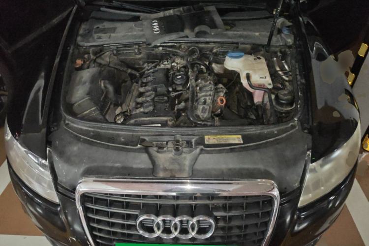 Used Audi A6L 2011 2.0 TFSI Automatic Standard Edition Engine Bay