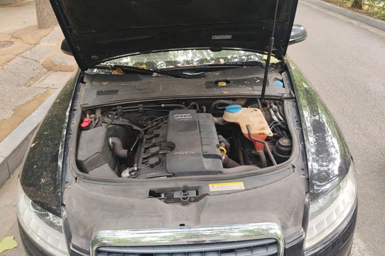 Used Audi A6L 2011 2.0 TFSI automatic Comfort trim Engine Bay