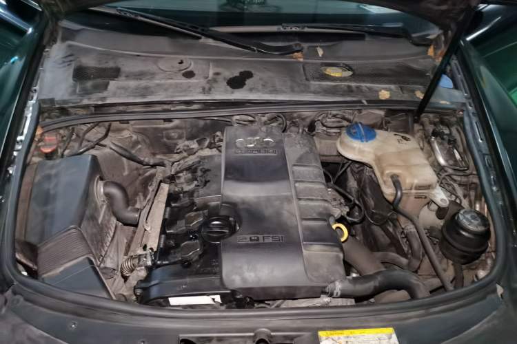 Used Audi A6L 2011 2.0 TFSI automatic Comfort trim Engine Bay