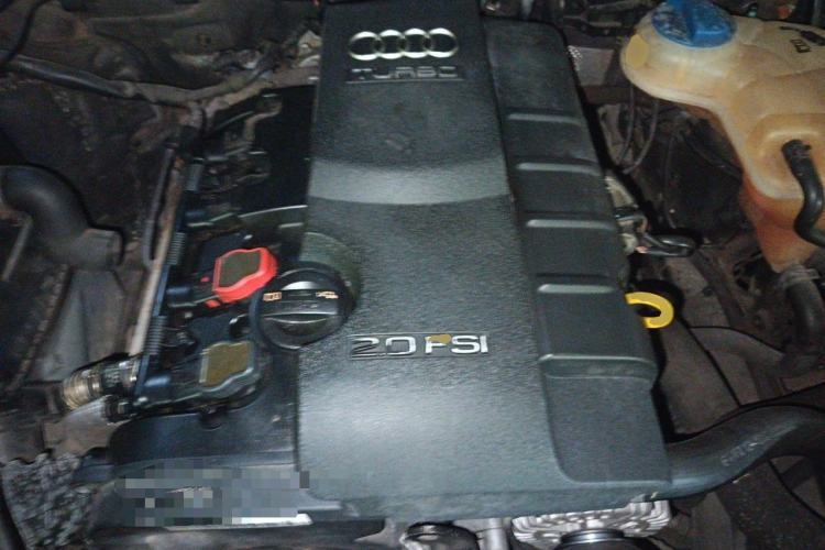Used Audi A6L 2011 2.0 TFSI Automatic Standard Edition Engine Bay