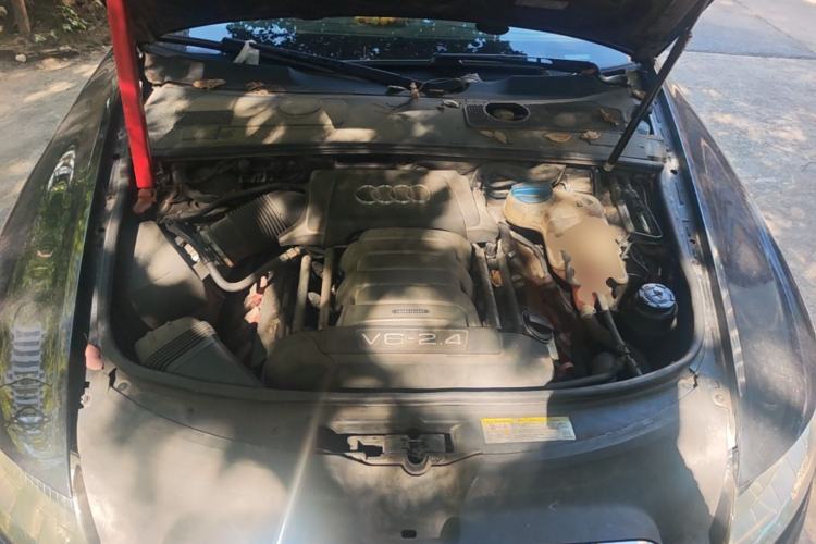 Used Audi A6L 2011 2.4L Technology Edition Engine Bay