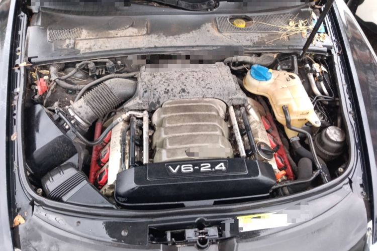 Used Audi A6L 2011 2.4L Comfort Edition Engine Bay