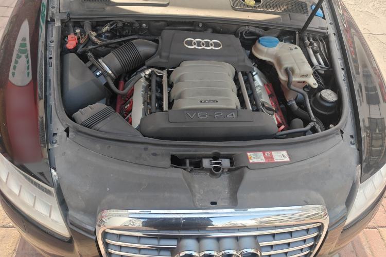 Used Audi A6L 2011 2.4L Comfort Edition Engine Bay
