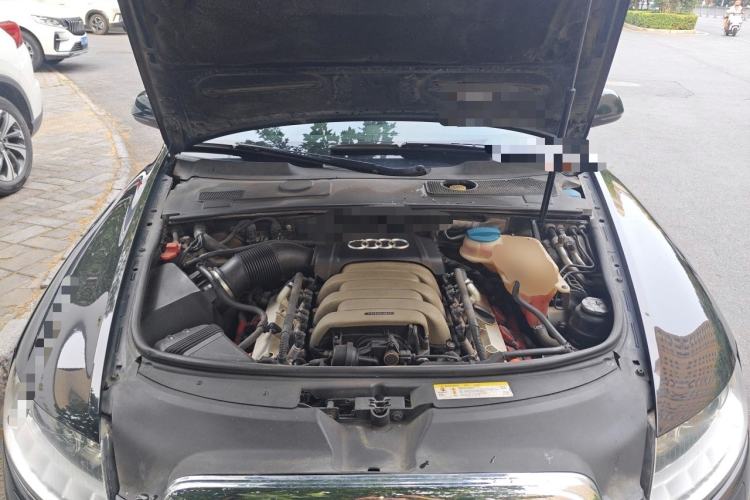 Used Audi A6L 2011 2.8 FSI Comfort Model Engine Bay