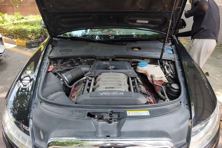 Used Audi A6L 2011 2.4L Technology Edition Engine Bay