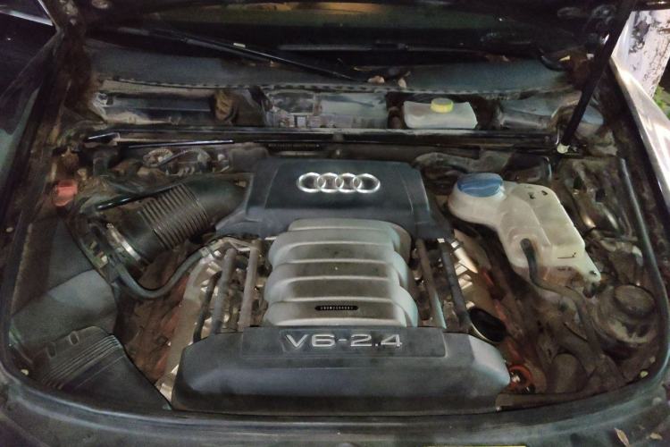 Used Audi A6L 2011 2.4L Technology Edition Engine Bay