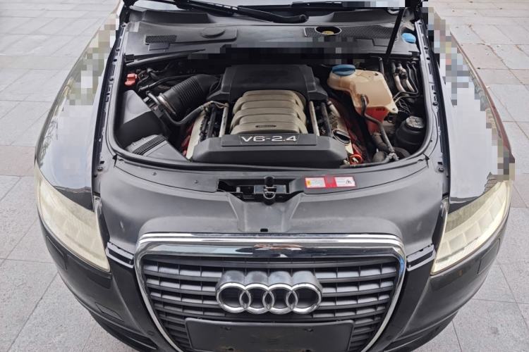Used Audi A6L 2011 2.4L Comfort Edition Engine Bay