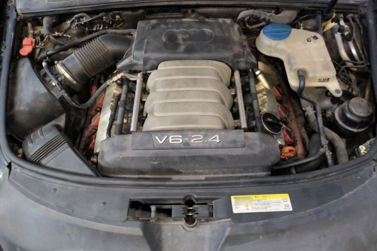 Used Audi A6L 2011 2.4L Technology Edition Engine Bay