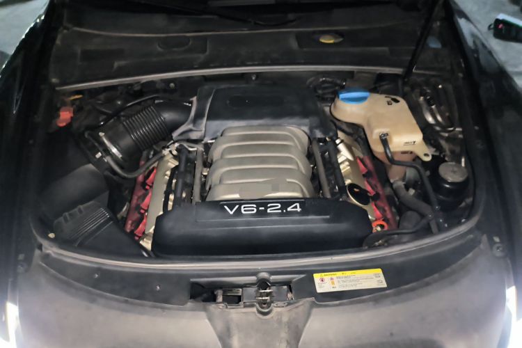 Used Audi A6L 2011 2.4L Technology Edition Engine Bay