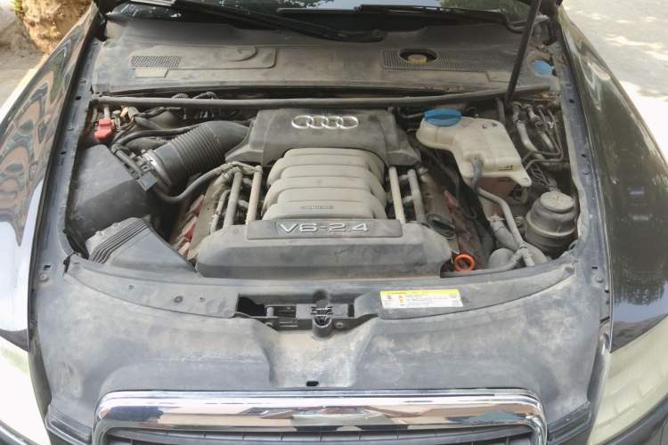 Used Audi A6L 2011 2.4L Technology Edition Engine Bay