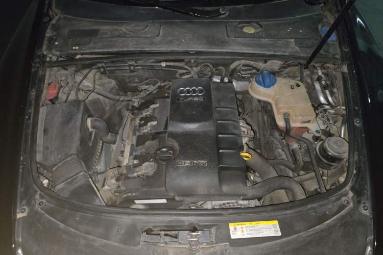 Used Audi A6L 2011 2.0 TFSI Automatic Standard Edition Engine Bay
