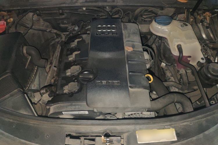 Used Audi A6L 2011 2.0 TFSI Automatic Standard Edition Engine Bay