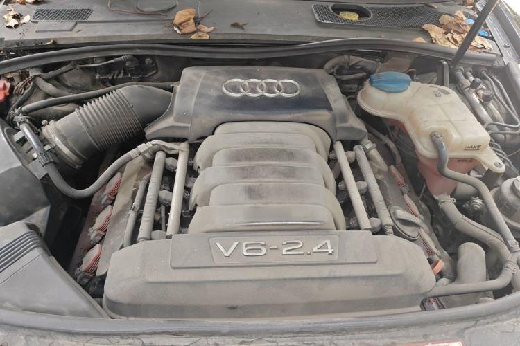 Used Audi A6L 2011 2.4L Comfort Edition Engine Bay