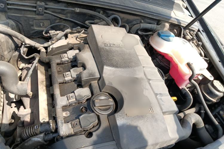 Used Audi A6L 2011 2.0 TFSI Automatic Standard Edition Engine Bay