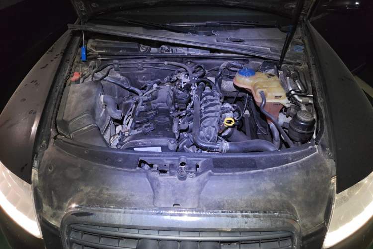 Used Audi A6L 2011 2.0 TFSI Automatic Standard Edition Engine Bay