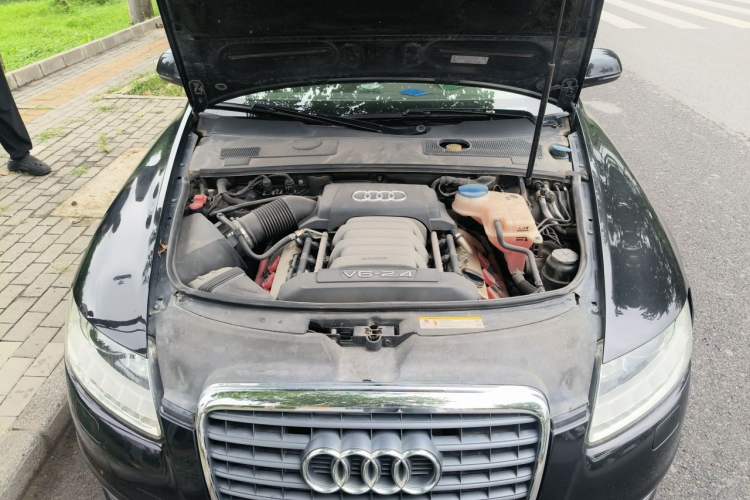 Used Audi A6L 2011 2.4L Technology Edition Engine Bay
