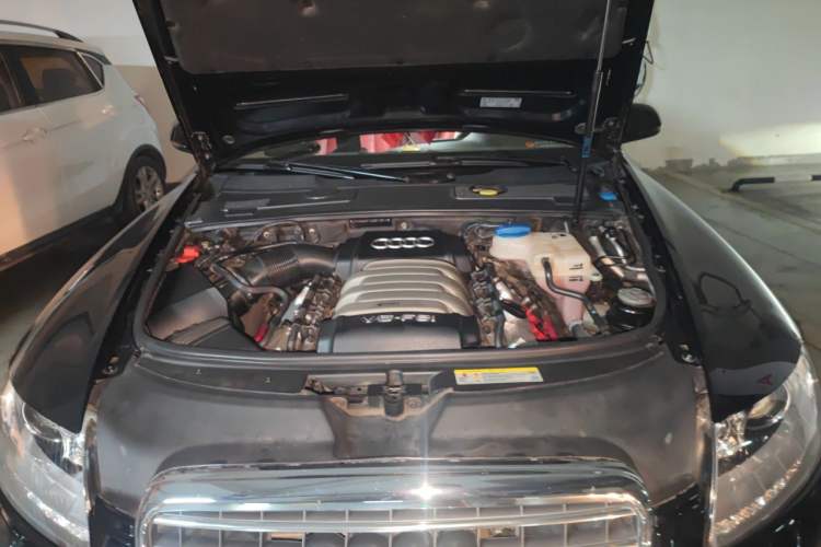 Used Audi A6L 2011 2.8 FSI Comfort Model Engine Bay