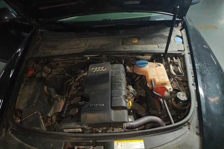 Used Audi A6L 2011 2.0 TFSI Automatic Standard Edition Engine Bay