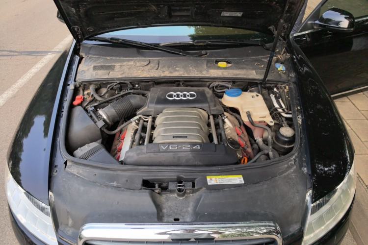 Used Audi A6L 2011 2.4L Technology Edition Engine Bay