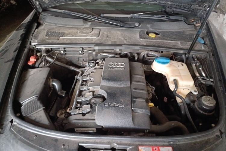 Used Audi A6L 2011 2.0 TFSI automatic Comfort trim Engine Bay
