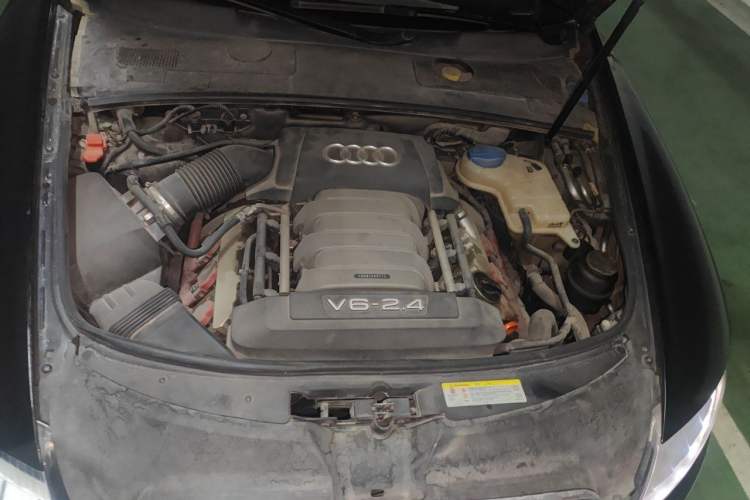 Used Audi A6L 2011 2.4L Technology Edition Engine Bay