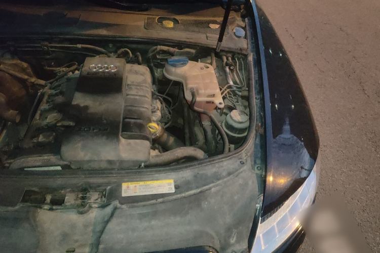 Used Audi A6L 2011 2.0 TFSI Automatic Standard Edition Engine Bay Left
