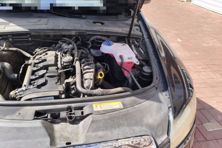 Used Audi A6L 2011 2.0 TFSI automatic Comfort trim Engine Bay Left