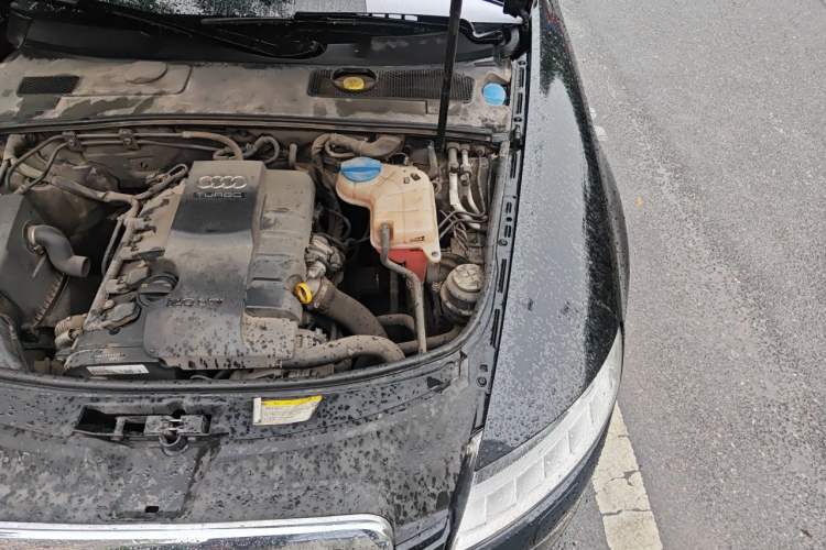 Used Audi A6L 2011 2.0 TFSI automatic Comfort trim Engine Bay Left