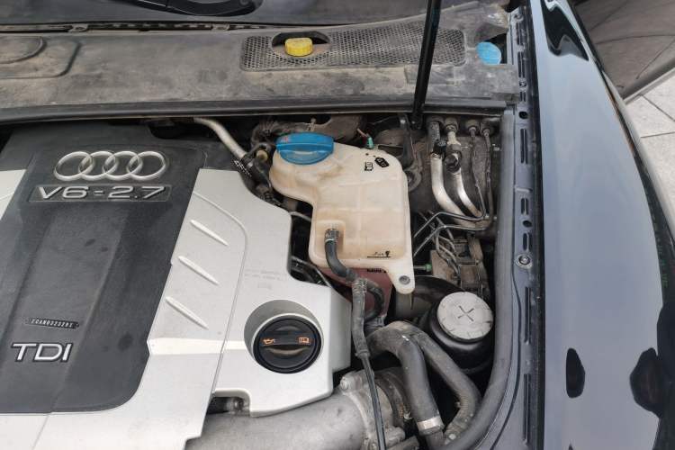 Used Audi A6L 2011 2.7 TDI Comfort Model Engine Bay Left