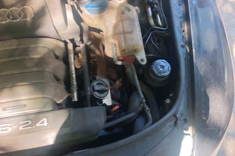 Used Audi A6L 2011 2.4L Technology Edition Engine Bay Left