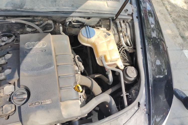Used Audi A6L 2011 2.0 TFSI Automatic Standard Edition Engine Bay Left