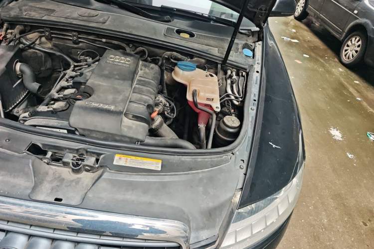 Used Audi A6L 2011 2.0 TFSI Automatic Standard Edition Engine Bay Left