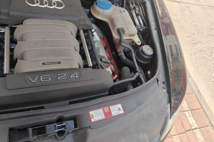 Used Audi A6L 2011 2.4L Comfort Edition Engine Bay Left