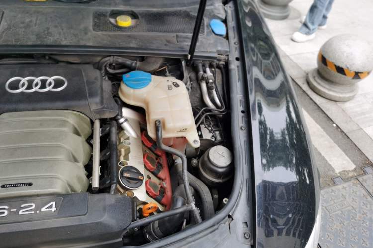 Used Audi A6L 2011 2.4L Technology Edition Engine Bay Left