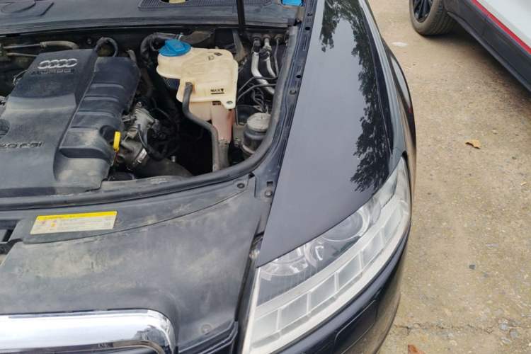Used Audi A6L 2011 2.0 TFSI Automatic Standard Edition Engine Bay Left