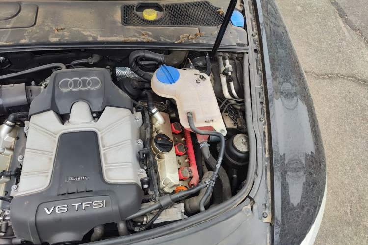 Used Audi A6L 2011 3.0 TFSI quattro Luxury Model Engine Bay Left