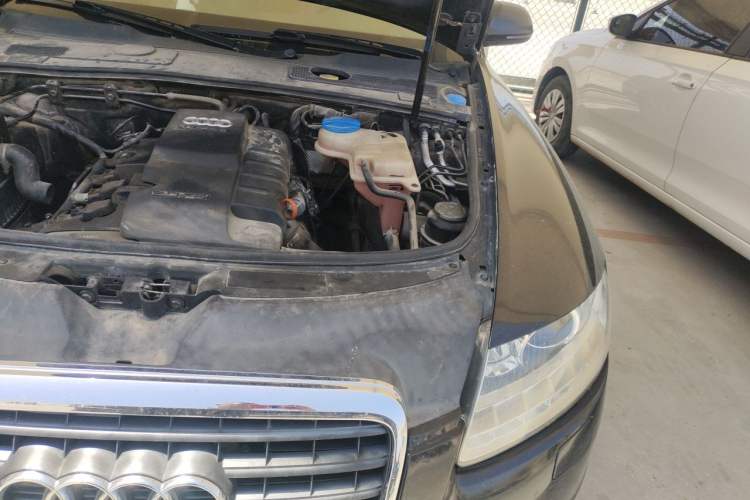 Used Audi A6L 2011 2.0 TFSI Automatic Standard Edition Engine Bay Left