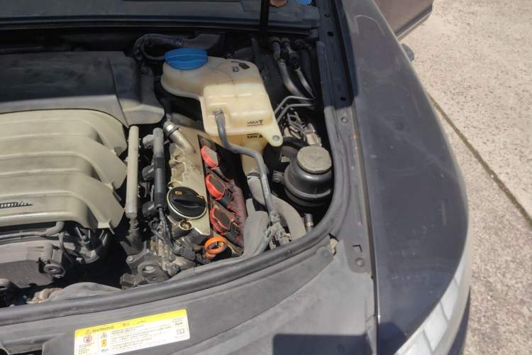 Used Audi A6L 2011 2.4L Technology Edition Engine Bay Left