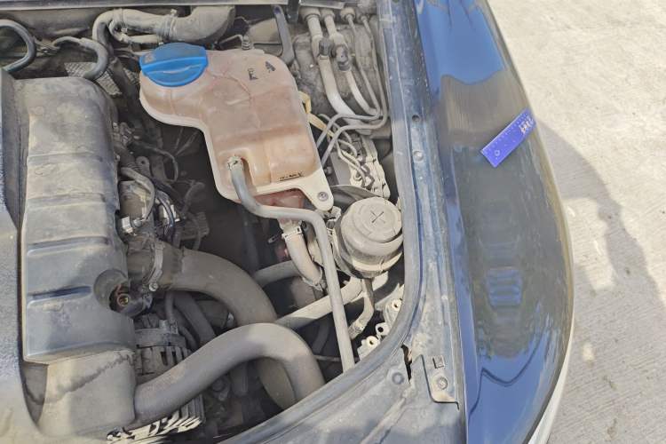 Used Audi A6L 2011 2.0 TFSI Automatic Standard Edition Engine Bay Left